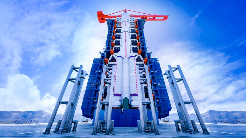 4-EVO真人视讯100t塔式起重机服务于太原卫星发射基地.jpg
